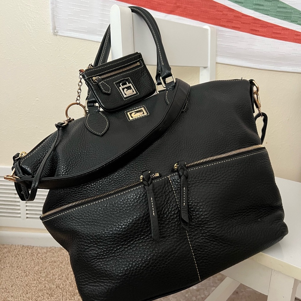 Dooney & Bourke Classic Large Zippered Pockets Satchel Black,Matching Coin Purse
